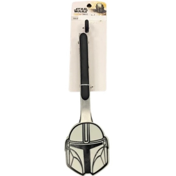 Disney Star Wars Mandalorian Heat Resistant Silicone Tongs Cookware Bakeware NEW - Picture 1 of 11